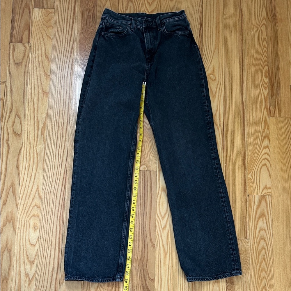 COS - COLUMN STRAIGHT-LEG JEANS - Picture 2 of 8